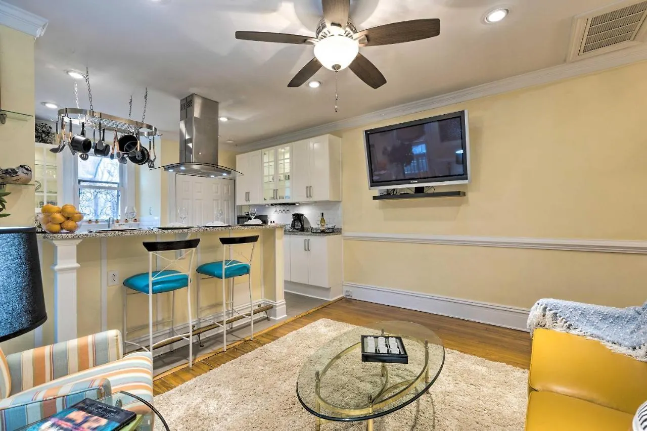 Chic Richmond Apartment With Private Deck And Patio! Estados Unidos
