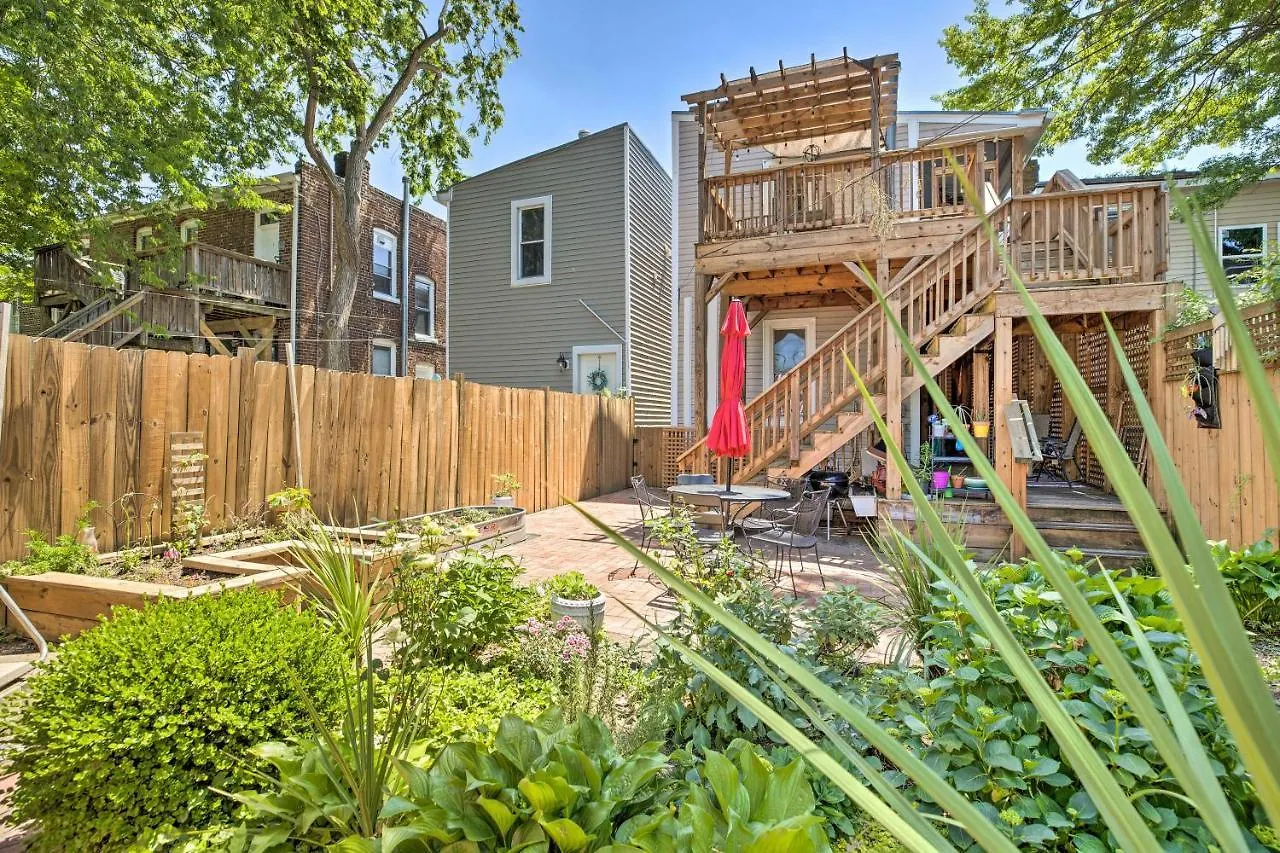 Chic Richmond Apartment With Private Deck And Patio! 0*,